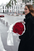 Cargar imagen en el visor de la galería, THE WHITE BOW