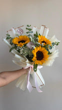 Cargar imagen en el visor de la galería, BOUQUET GIRASOLES
