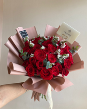 Cargar imagen en el visor de la galería, Bouquet de Rosas Rojas
